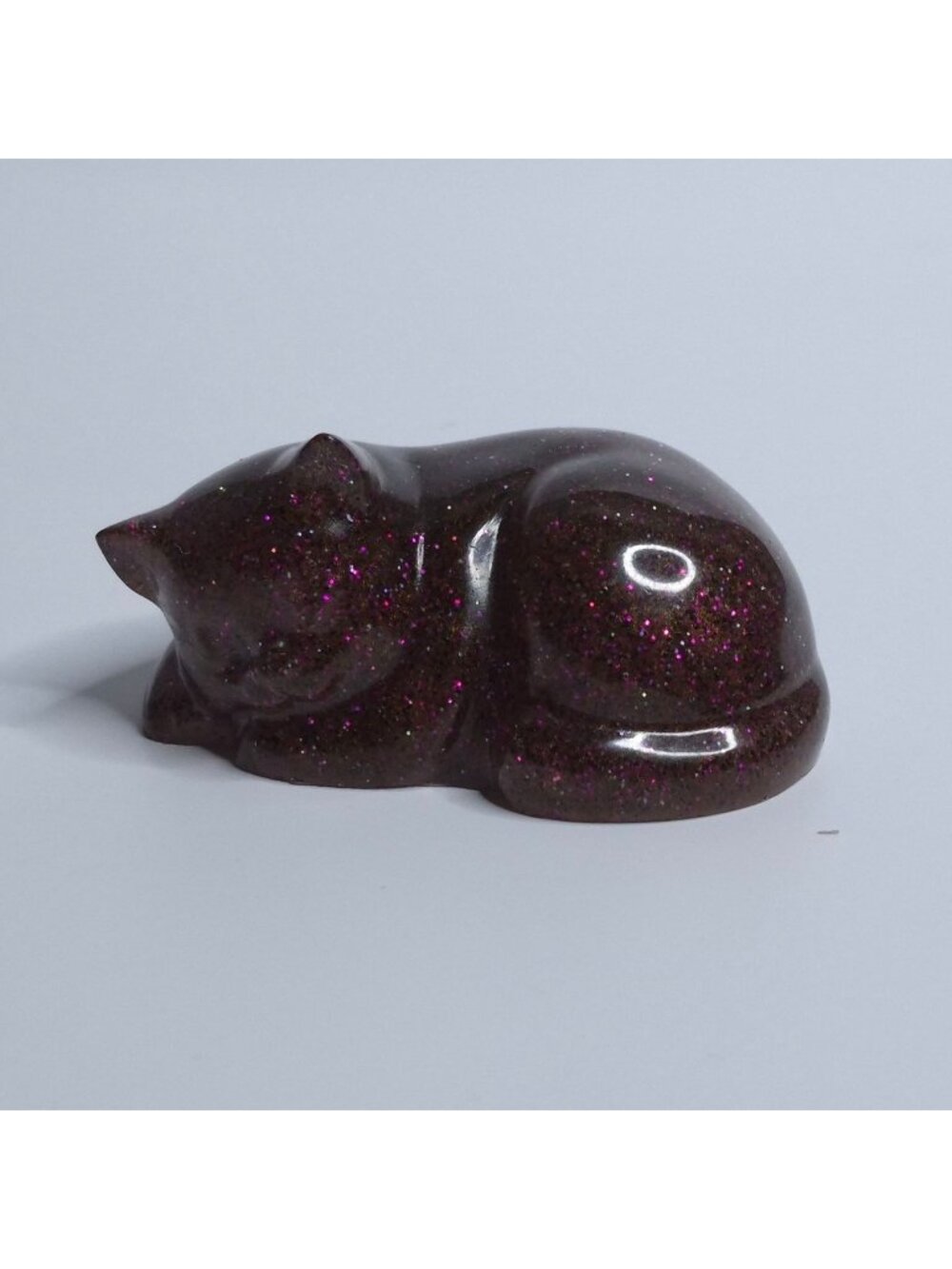 Sleeping Cat Handmade Resin Figurine Glitter Kitty Decorative Collectible 2.5 In